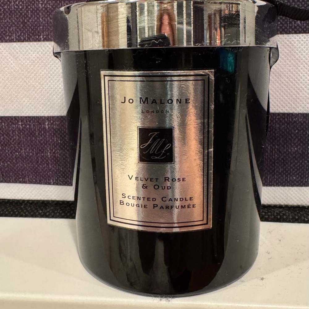 Jo Malone Velvet Rose and Oud Candle BN
